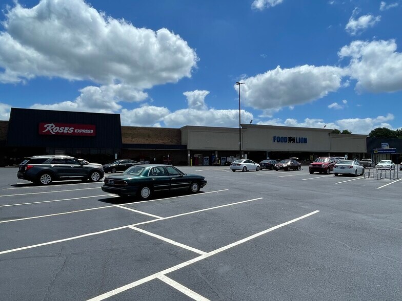More Photos Of 91 Food Lion Rd, Scotland Neck General Retail For Lease