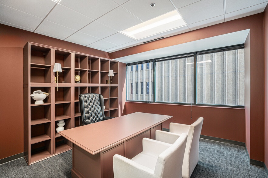 More Photos Of 3384 Peachtree Rd NE, Atlanta Loft Creative Space For Lease
