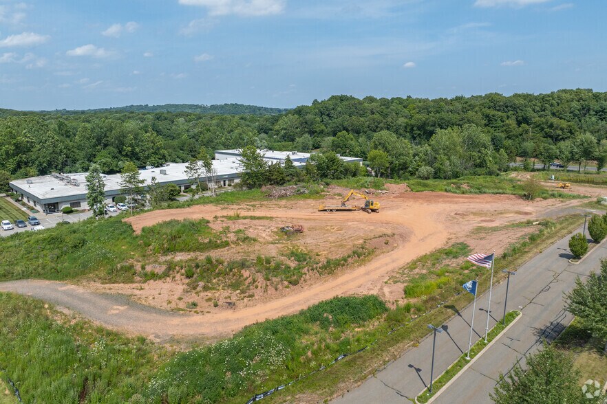 More Photos Of 100 Centerpoint, Middletown Land For Sale