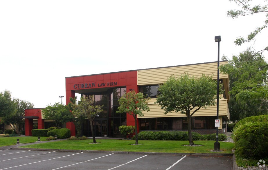 More Photos Of 555 W Smith St, Kent Office For Sale