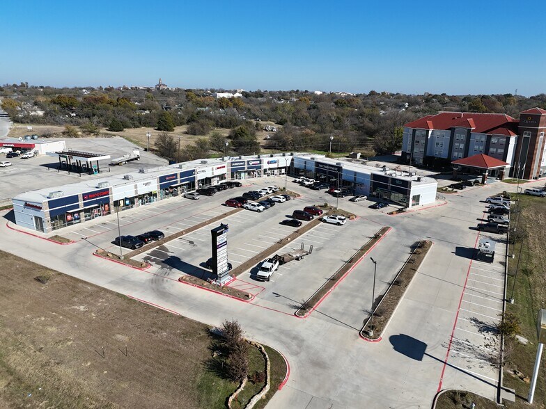 Primary Photo Of 1401 S US Highway 81-287, Decatur Storefront Retail Office For Lease