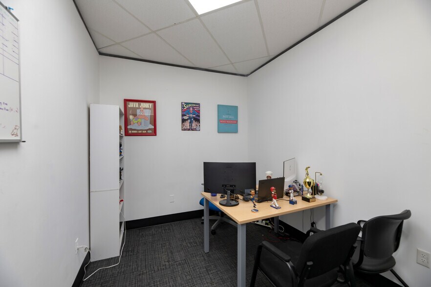 More Photos Of 1610 Corporate Ct, Irving Office For Lease