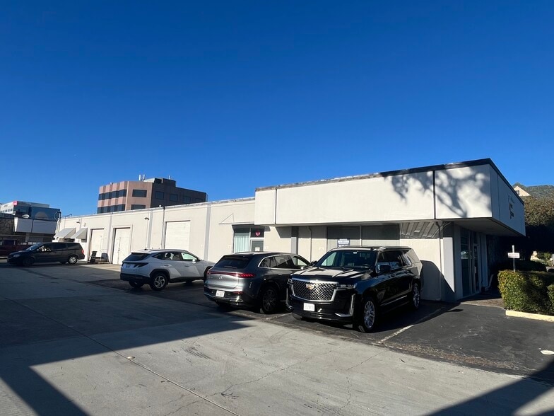 More Photos Of , Burlingame Flex For Sale