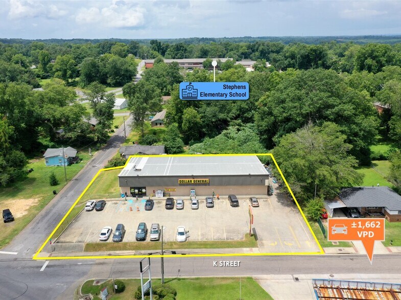 More Photos Of 819 K St, Alexander City Freestanding For Sale