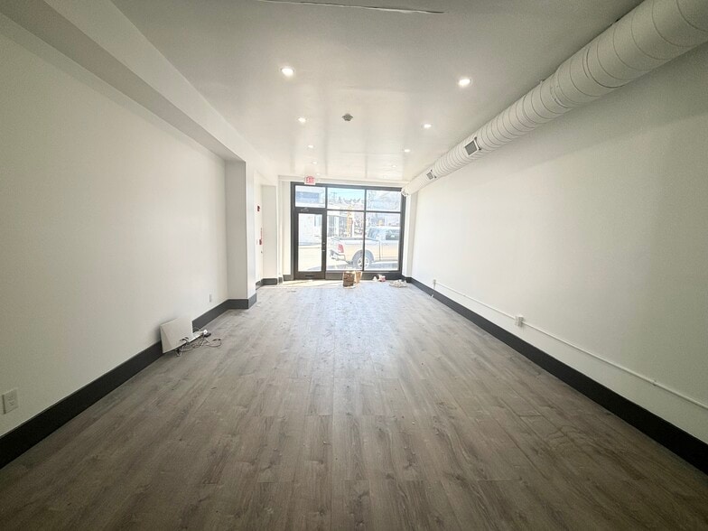 More Photos Of 110-118 Main St, Malden Storefront Retail Residential For Lease