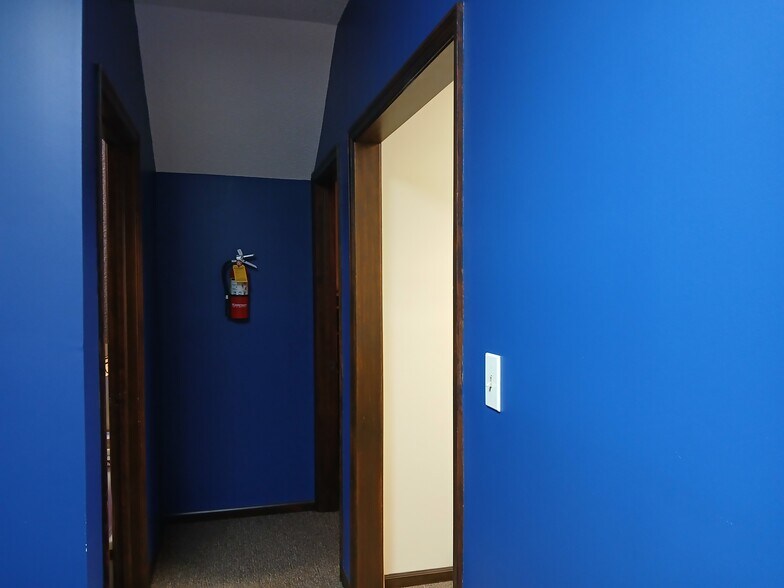 More Photos Of 1001 Eastwind Dr, Westerville Office For Lease