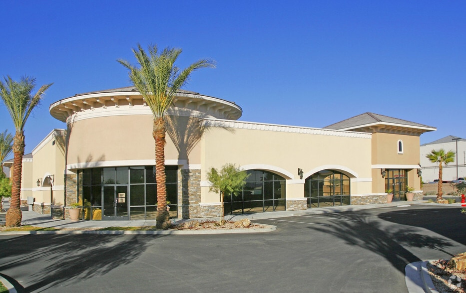 More Photos Of 4315 N Rancho Dr, Las Vegas Loft Creative Space For Lease