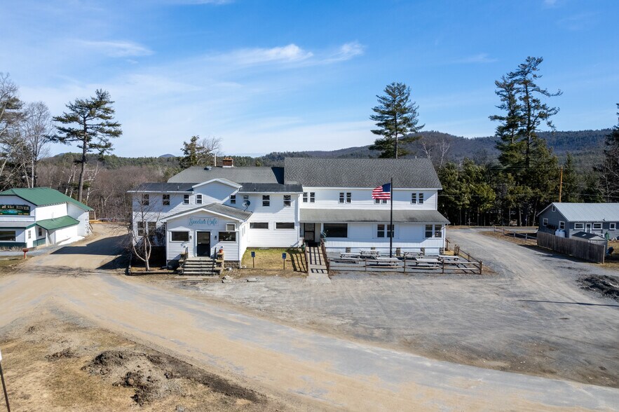 More Photos Of 13 Park Ave, Hadley Restaurant For Sale