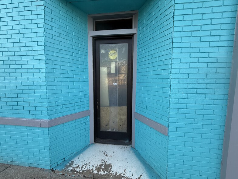 More Photos Of 200 S State Ave, Indianapolis Flex For Sale