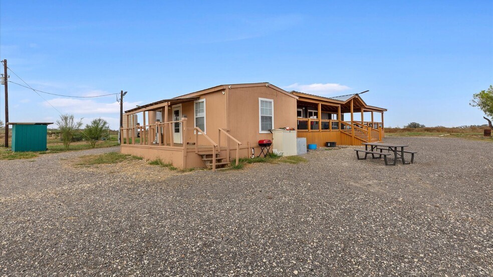 More Photos Of 6286 FM 2146, Jourdanton Land For Lease