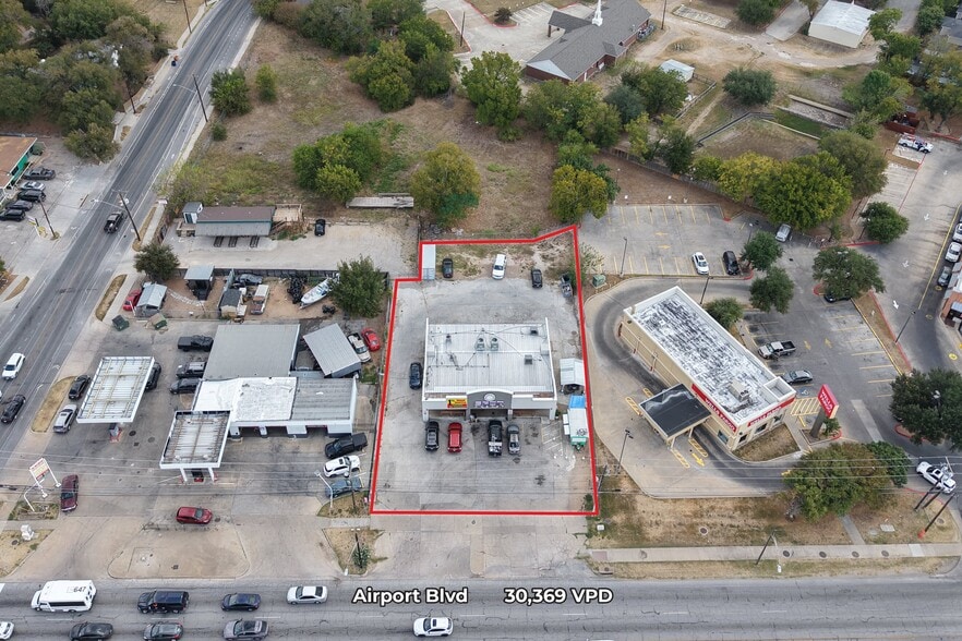 Primary Photo Of 1149 Airport Blvd, Austin Convenience Store For Sale
