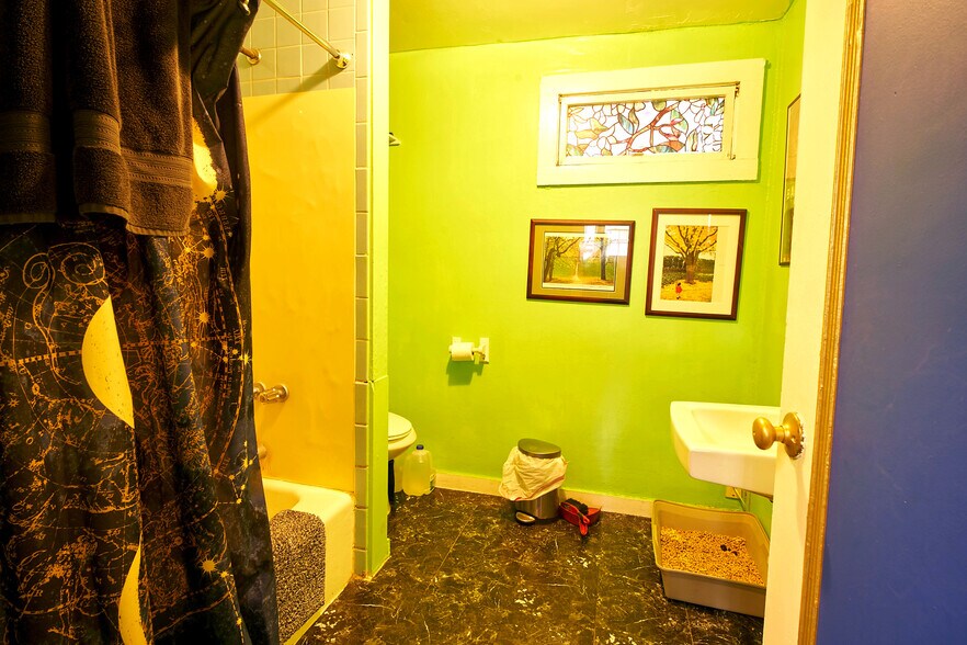 More Photos Of 2 Striebel Rd, Woodstock Apartments For Sale