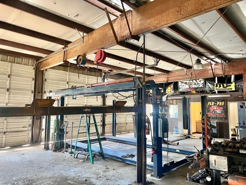 More Photos Of Alvin Muffler, Alvin Auto Repair For Sale