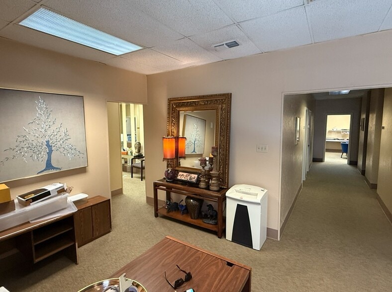 More Photos Of 3440 South Fwy, Fort Worth Flex For Sale