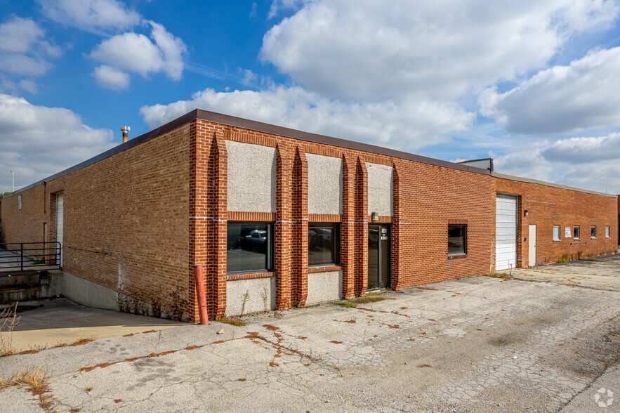 Primary Photo Of 740-742 N Princeton Ave, Villa Park Warehouse For Lease