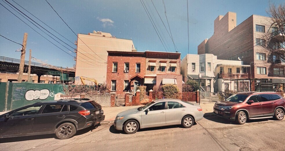 More Photos Of 3109 37th Ave, Long Island City Land For Sale