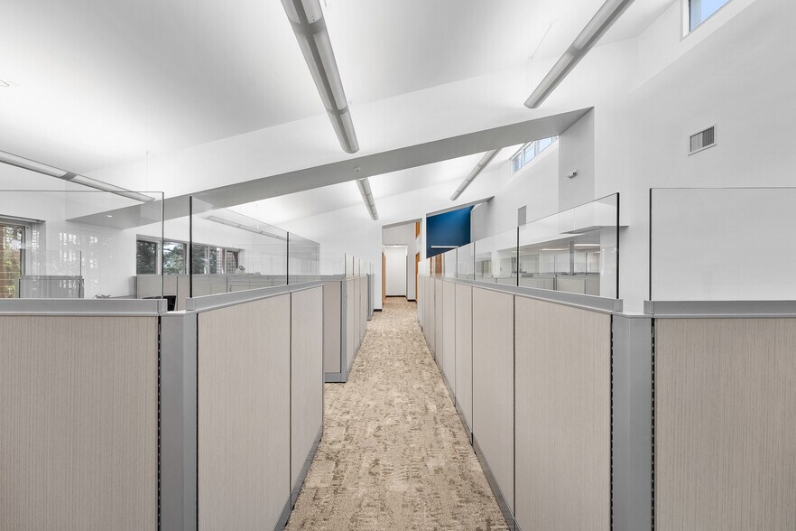 More Photos Of 2725 Arbor Ct, Eau Claire Office For Sale