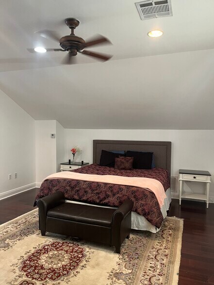 More Photos Of 1030 Burgundy St, New Orleans Apartments For Sale