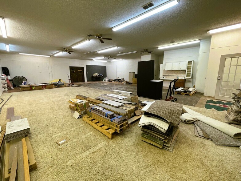 More Photos Of 11229 State Highway 64 E, Tyler Warehouse For Sale