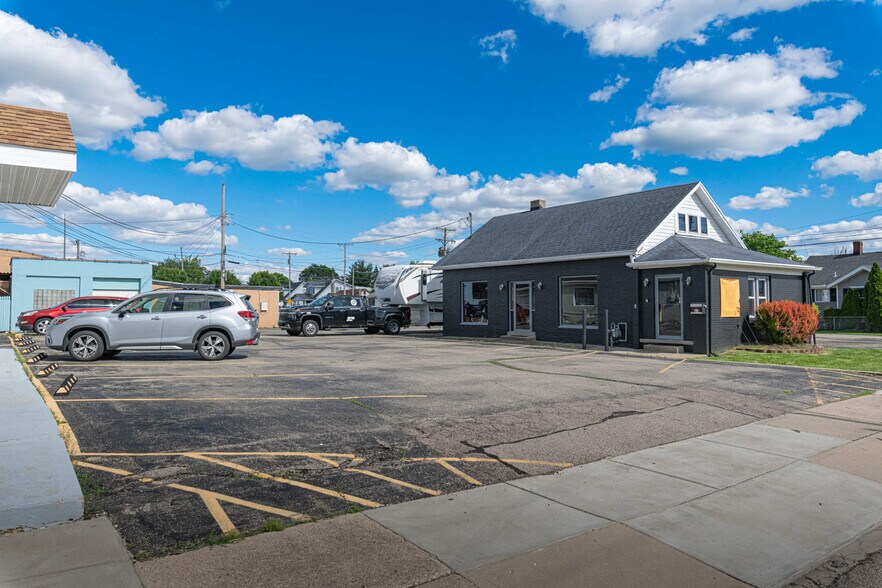 More Photos Of , Fairborn Office For Sale
