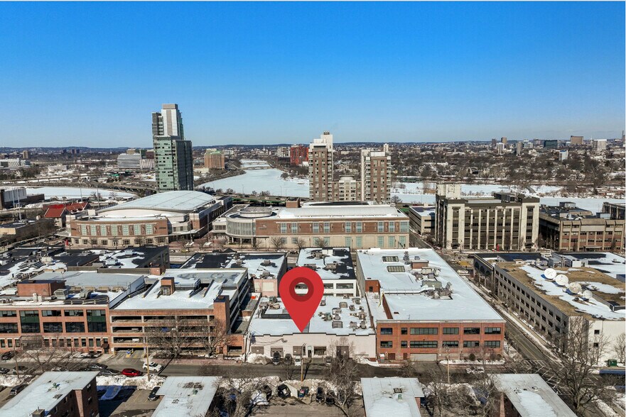 More Photos Of 115 Dummer St, Brookline Flex For Sale