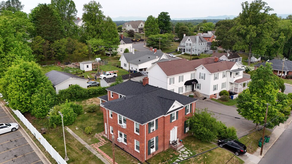 More Photos Of 517 Willow St, Mount Airy Apartments For Sale