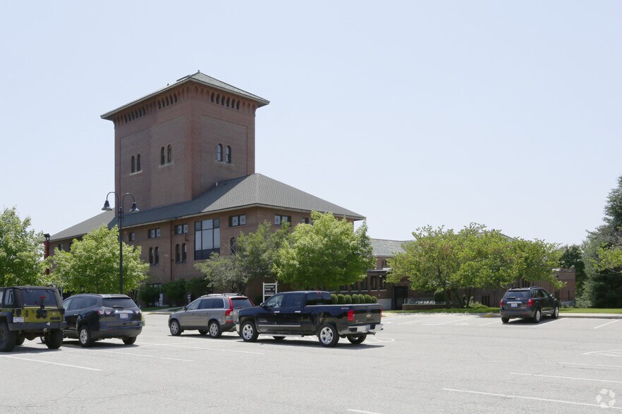 More Photos Of 1430 Monroe Ave NW, Grand Rapids Office For Lease