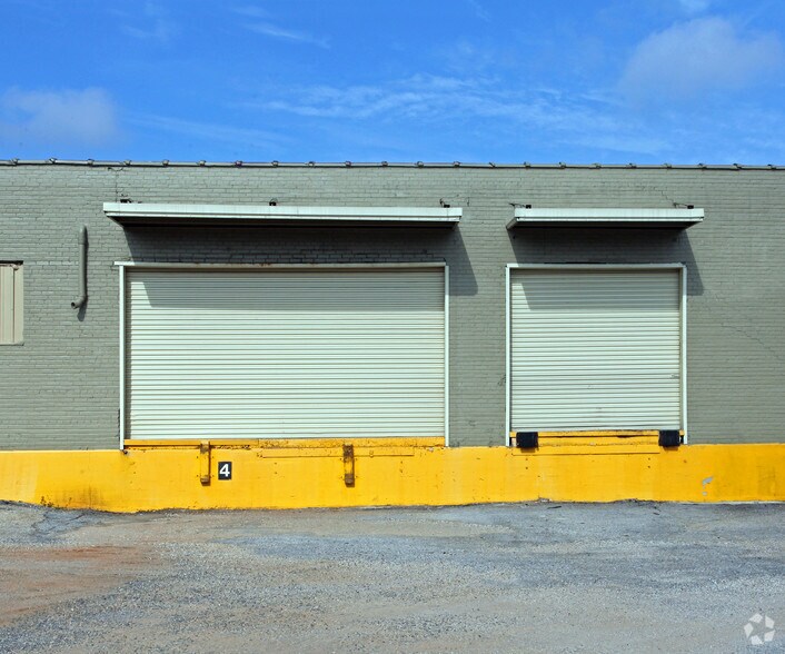 More Photos Of 1511 Telegraph Rd, Chickasaw Warehouse For Lease