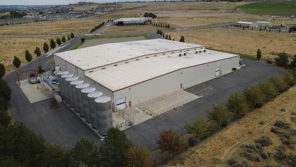 More Photos Of 8111 Keene Rd, West Richland Manufacturing For Sale