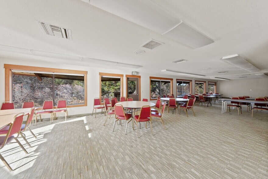 More Photos Of 3105 NW O. B. Riley Rd, Bend Hotel For Sale