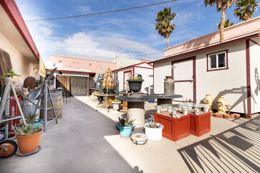 More Photos Of 1212 Wyoming St, Boulder City Storefront Retail Residential For Sale