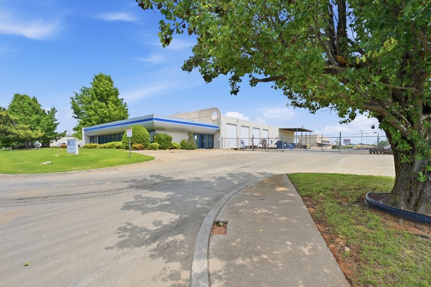 Primary Photo Of 3300 S Ann Arbor Ave, Oklahoma City Manufacturing For Sale
