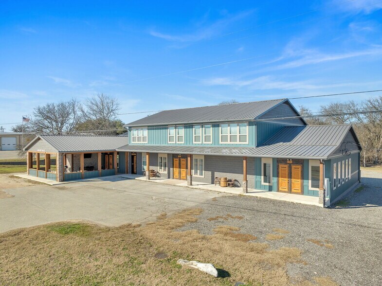 More Photos Of 220 W FM 473, Comfort Storefront Retail Office For Lease