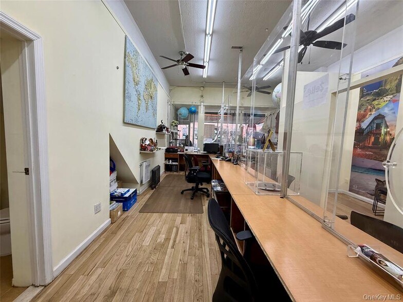 More Photos Of 160 Graham Ave, Brooklyn Apartments For Lease