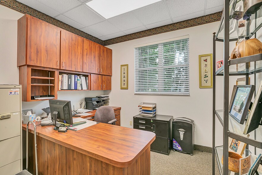 More Photos Of 2300 SE 17th St, Ocala Medical For Lease