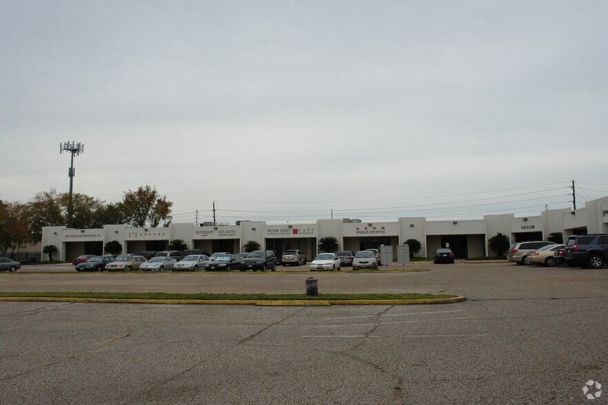 More Photos Of 5855 Sovereign Dr, Houston Office For Lease