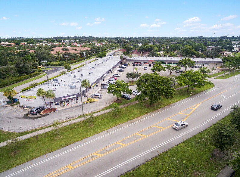 More Photos Of 7331-7399 Davie Rd, Davie Unknown For Lease