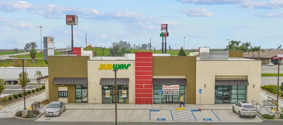 More Photos Of 17083 Riviera St, Bakersfield General Retail For Sale