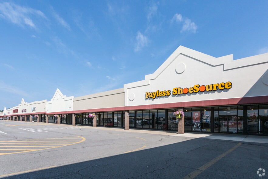 More Photos Of 6000 Mahoning Ave, Youngstown Unknown For Lease