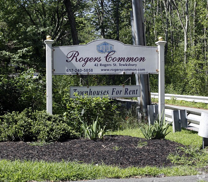 More Photos Of 42 Rogers, Tewksbury Apartments For Sale