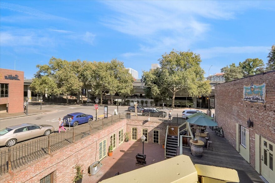 More Photos Of 900-906 2nd St, Sacramento Storefront For Lease