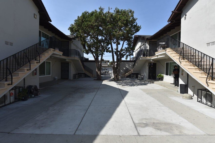 Primary Photo Of 735 Karesh Ave, Pomona Apartments For Sale