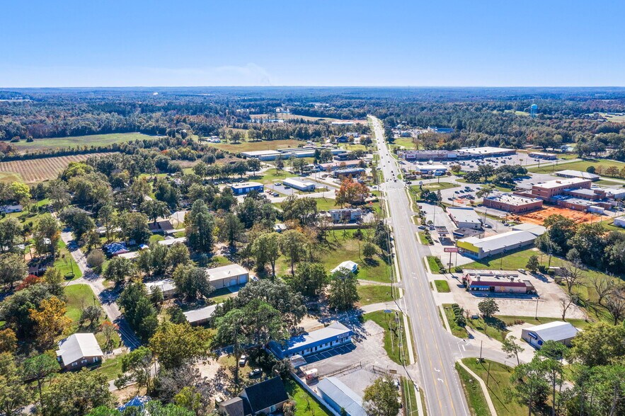 More Photos Of 1213 Main St, Chipley Office For Sale