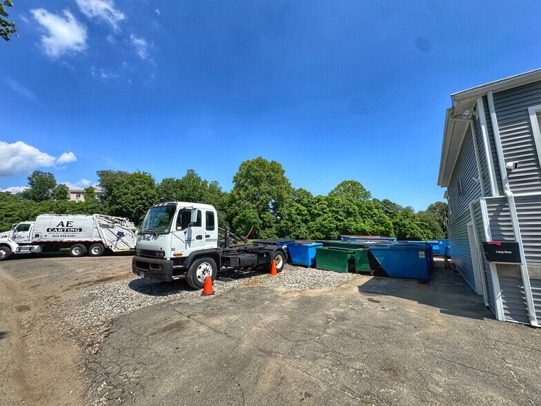 More Photos Of 16 Ruby St, Norwalk Manufacturing For Lease