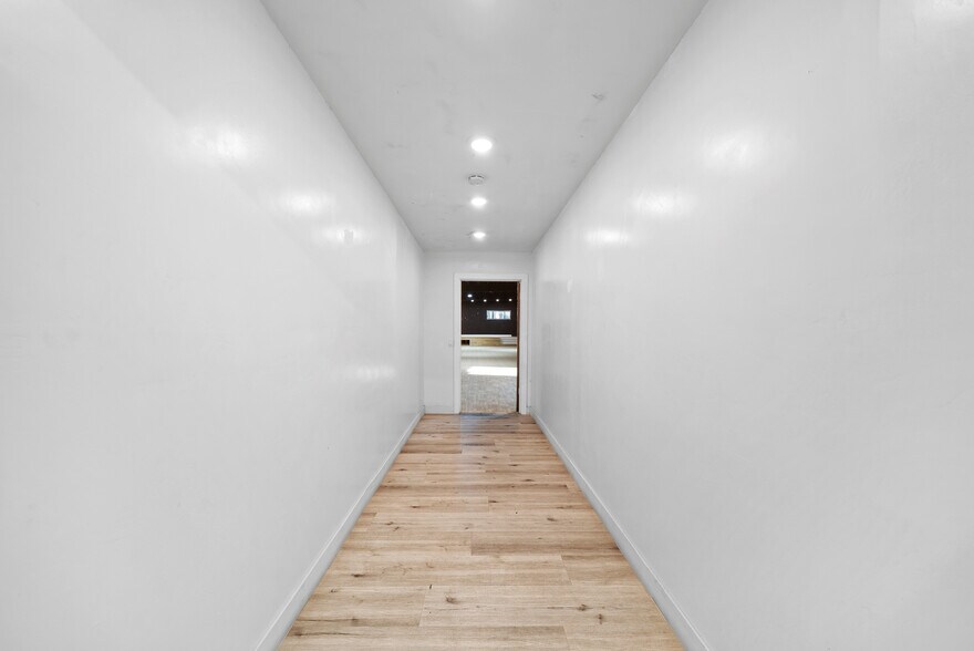 More Photos Of 6580 Federal Blvd, Lemon Grove Warehouse For Sale