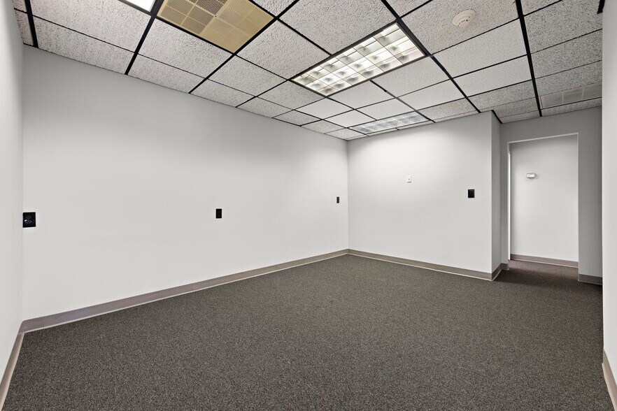 More Photos Of 675 Route 72 E, Manahawkin Office For Sale