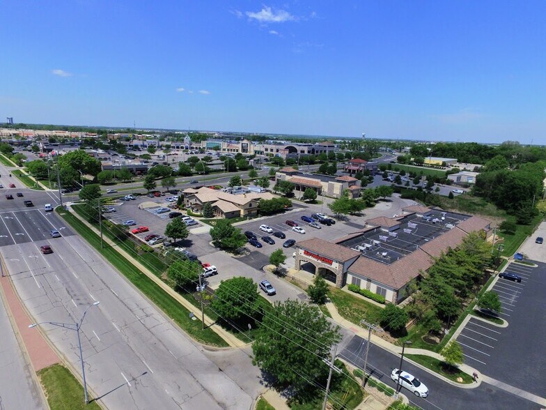 More Photos Of 14910-14970 W 119th St, Olathe Unknown For Lease