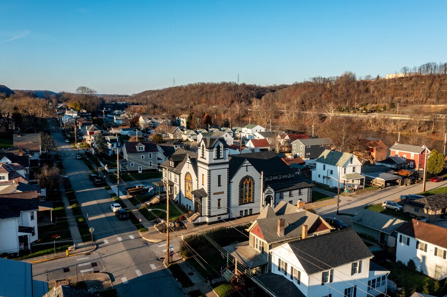 More Photos Of 908 Market St, Beaver Religious Facility For Sale
