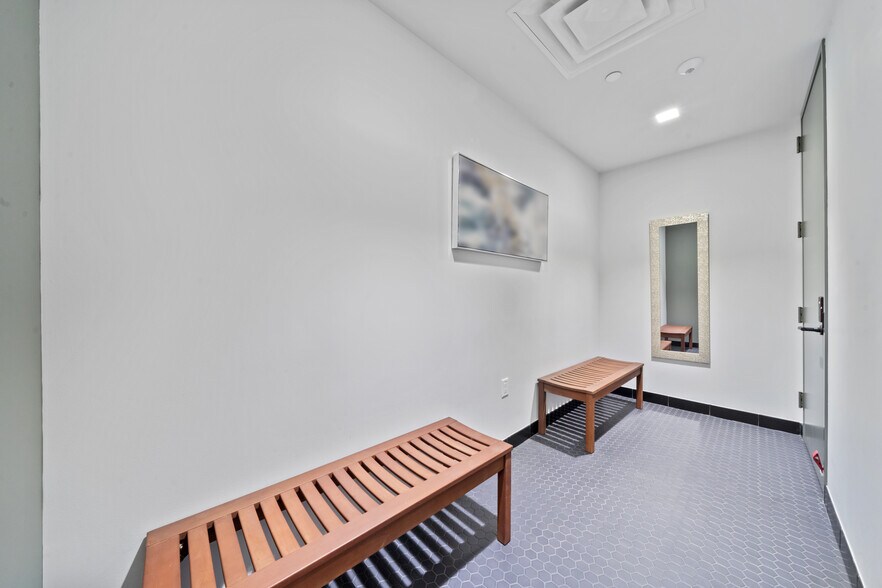 More Photos Of 7620 Guadalupe St, Austin Office For Lease