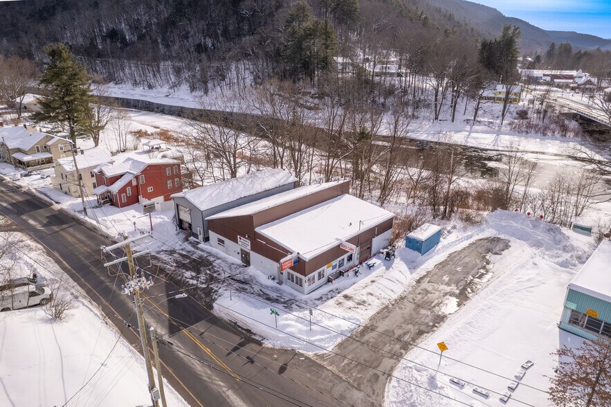 Primary Photo Of 274 E Front St, Hancock General Retail For Sale